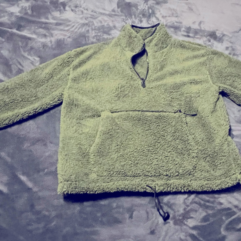 Pullover fleece top